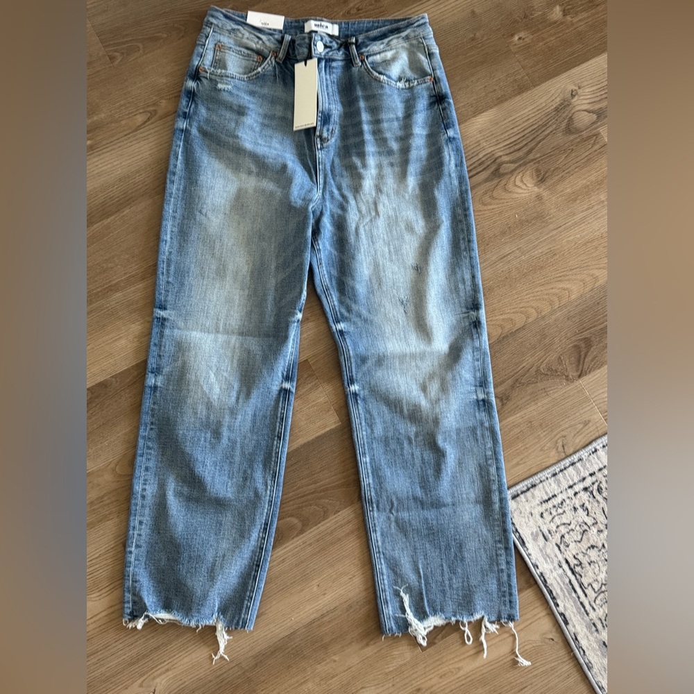 NWT Mica straight Jean